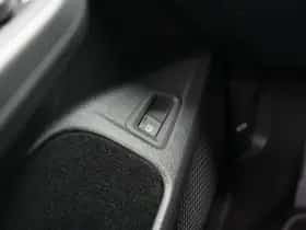 Volkswagen Golf (2023) thumbnail 18