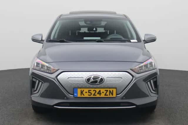 Hyundai Ioniq (2021) thumbnail 3