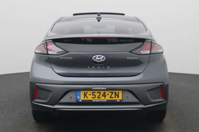Hyundai Ioniq (2021) thumbnail 5