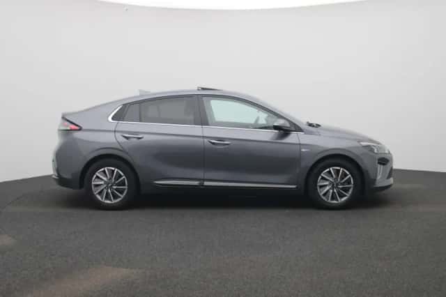 Hyundai Ioniq (2021) thumbnail 6
