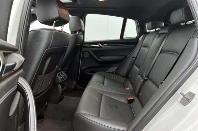 BMW X4 (2018) thumbnail 11