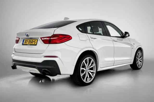 BMW X4 (2018) thumbnail 4