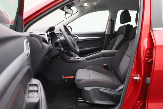 MG ZS EV (2023) thumbnail 11