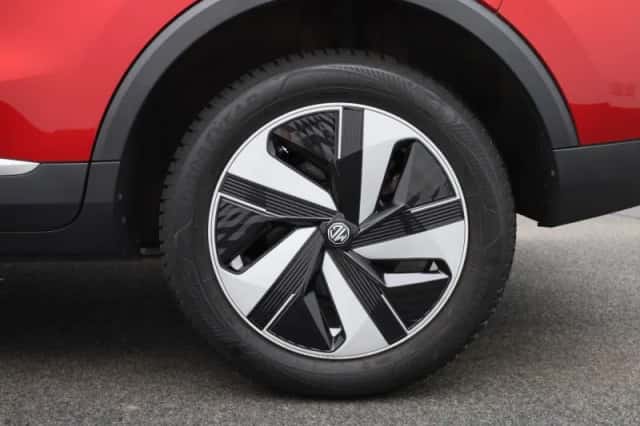MG ZS EV (2023) thumbnail 13
