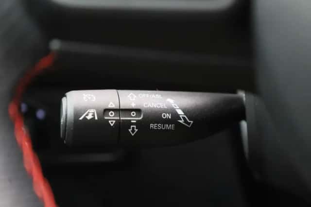 MG ZS EV (2023) thumbnail 18