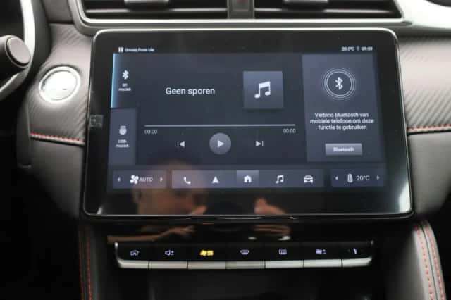 MG ZS EV (2023) thumbnail 22