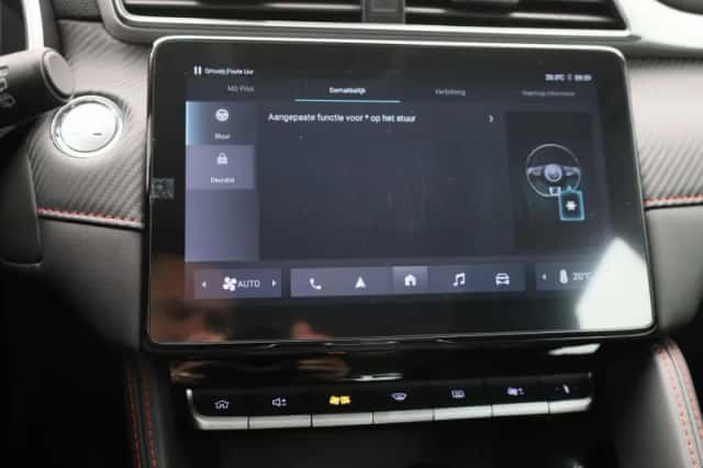 MG ZS EV (2023) thumbnail 23