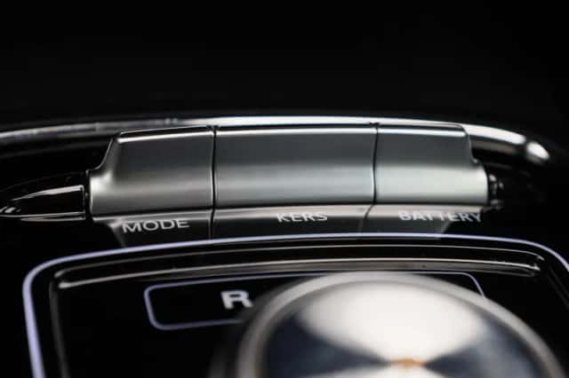 MG ZS EV (2023) thumbnail 24