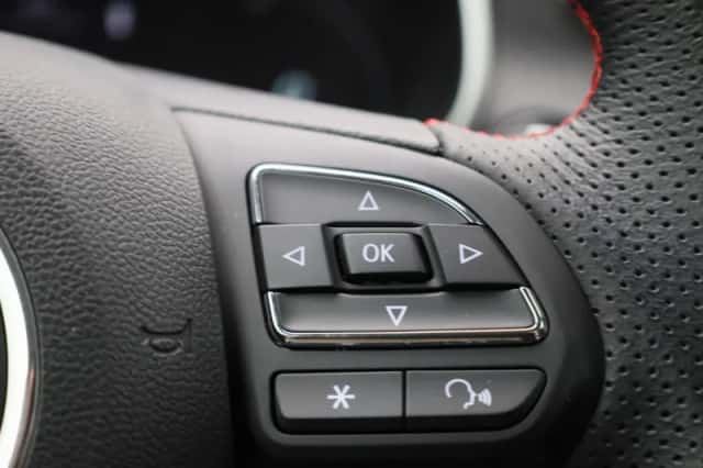 MG ZS EV (2023) thumbnail 25