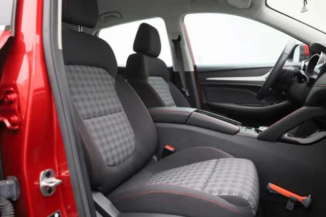 MG ZS EV (2023) thumbnail 33