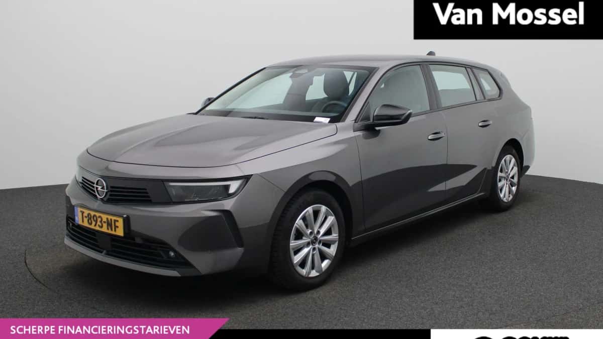 Opel Astra (2023) — foto 1