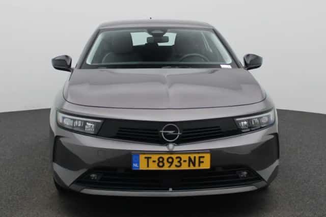 Opel Astra (2023) thumbnail 3