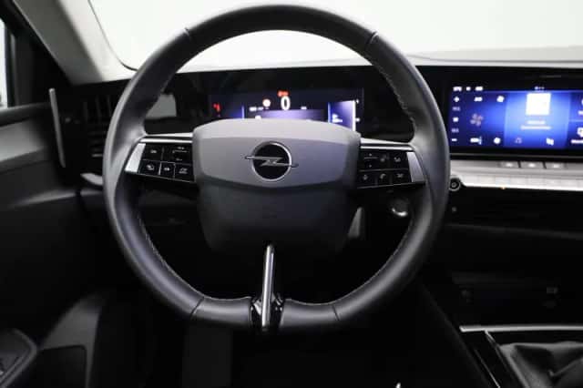 Opel Astra (2023) thumbnail 7