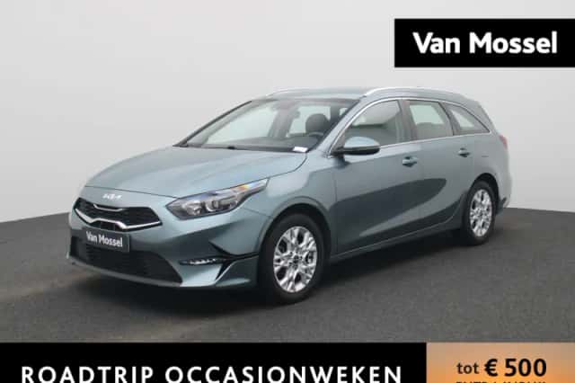 Kia Cee'd (2023) thumbnail 1