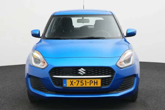 Suzuki Swift (2024) thumbnail 3