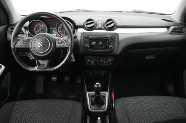 Suzuki Swift (2024) thumbnail 7