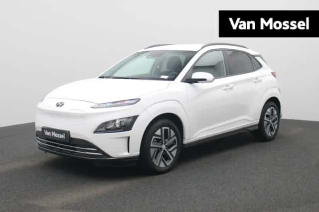 Hyundai Kona (2023) thumbnail 1
