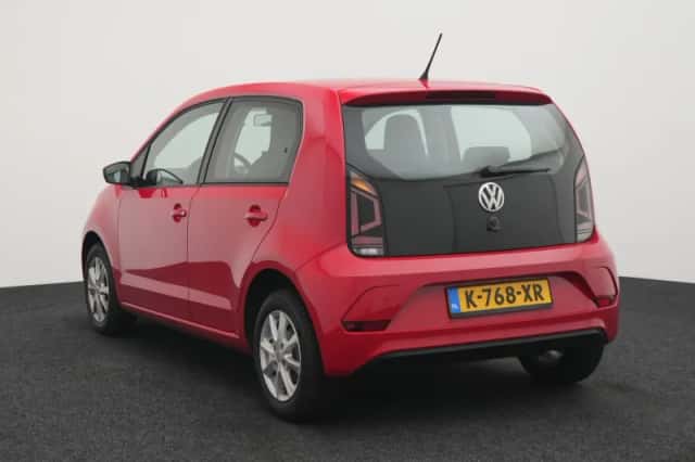 Volkswagen Up! (2018) thumbnail 2