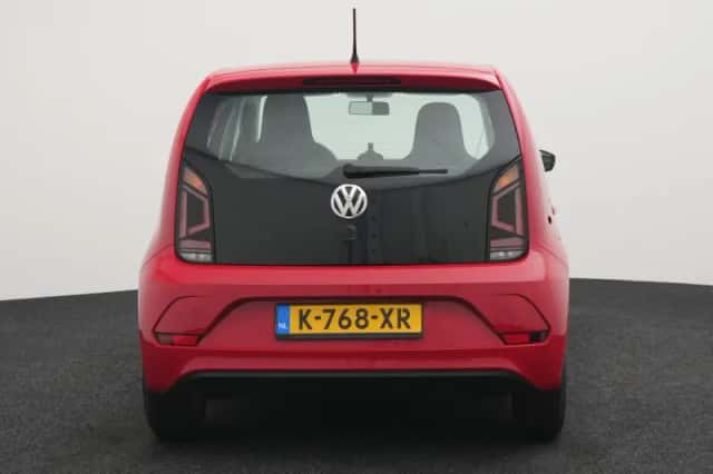 Volkswagen Up! (2018) thumbnail 5