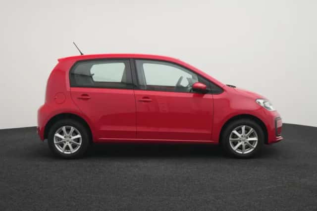 Volkswagen Up! (2018) thumbnail 6