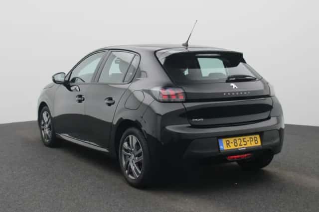 Peugeot 208 (2022) thumbnail 2