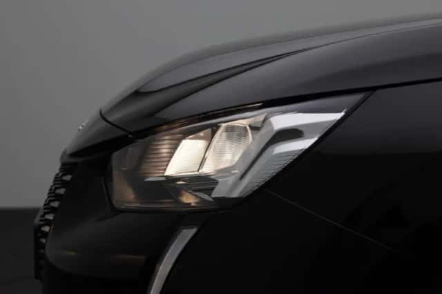 Peugeot 208 (2022) thumbnail 15