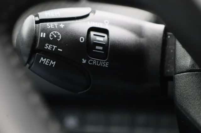 Peugeot 208 (2022) thumbnail 19
