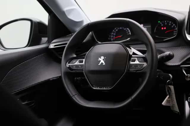 Peugeot 208 (2022) thumbnail 36