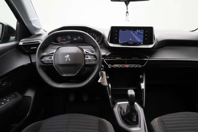 Peugeot 208 (2022) thumbnail 7