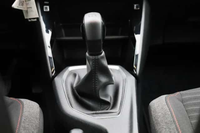 Peugeot 208 (2022) thumbnail 10