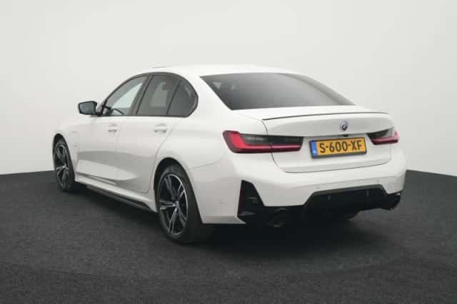 BMW 3-Serie (2022) thumbnail 2