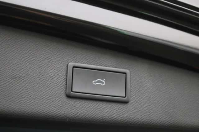 SEAT Leon (2024) thumbnail 15