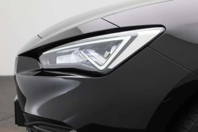 SEAT Leon (2024) thumbnail 16