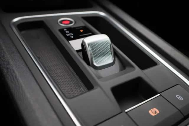 SEAT Leon (2024) thumbnail 18