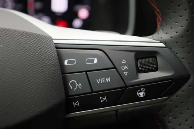 SEAT Leon (2024) thumbnail 25