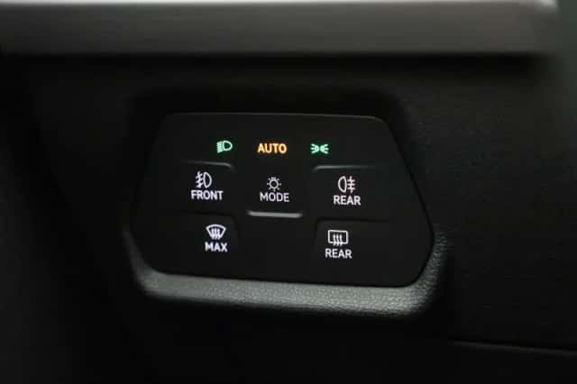 SEAT Leon (2024) thumbnail 30