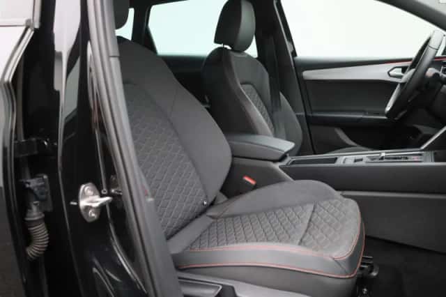 SEAT Leon (2024) thumbnail 35