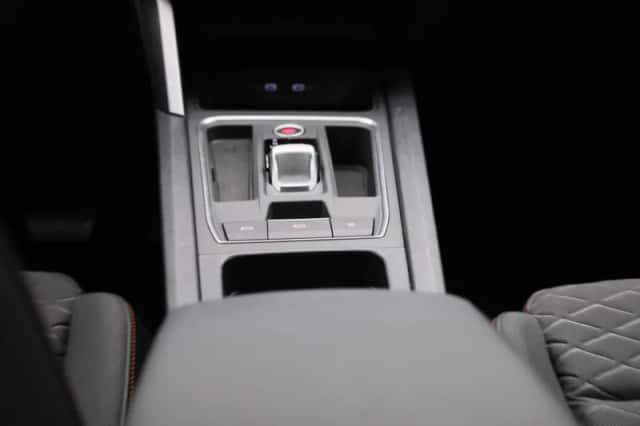 SEAT Leon (2024) thumbnail 10