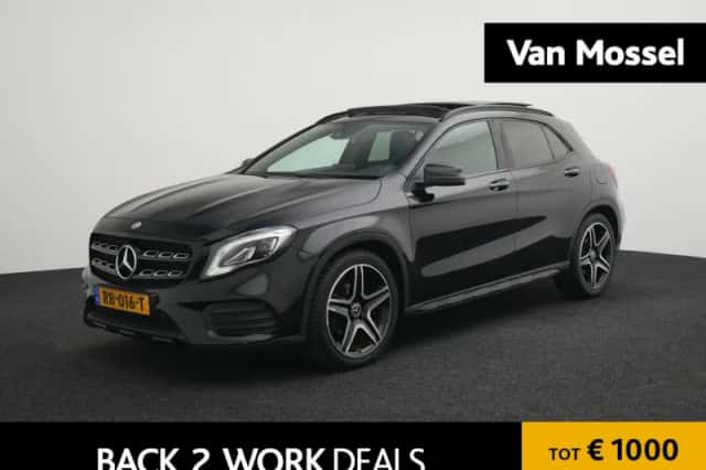 Mercedes-Benz GLA (2017) thumbnail 1