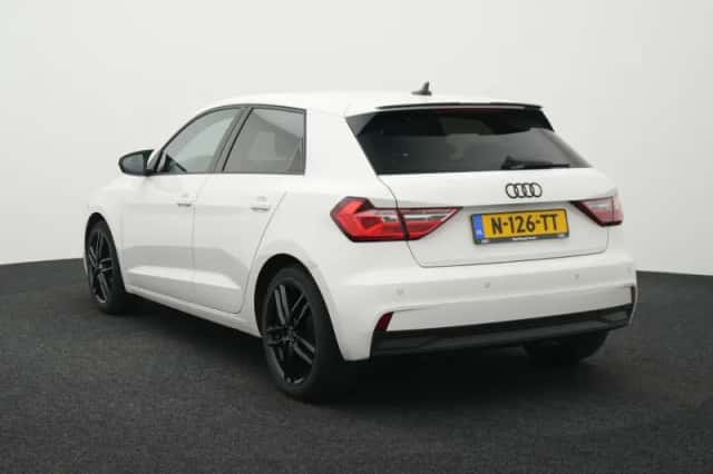 Audi A1 (2022) thumbnail 2