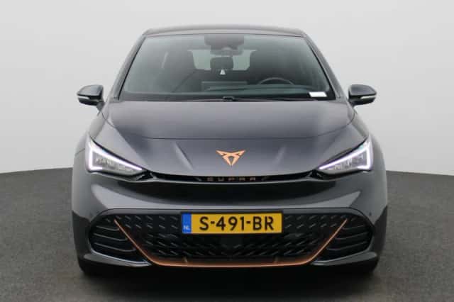 CUPRA Born (2022) thumbnail 3