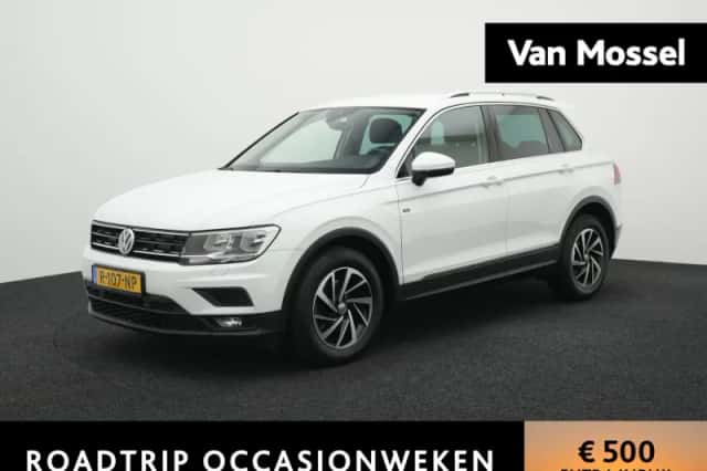 Volkswagen Tiguan (2018) thumbnail 1