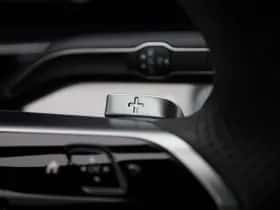 Mercedes-Benz GLE (2024) thumbnail 31