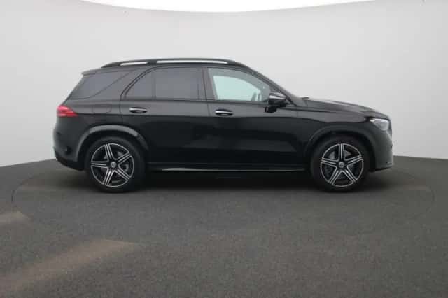 Mercedes-Benz GLE (2024) thumbnail 6