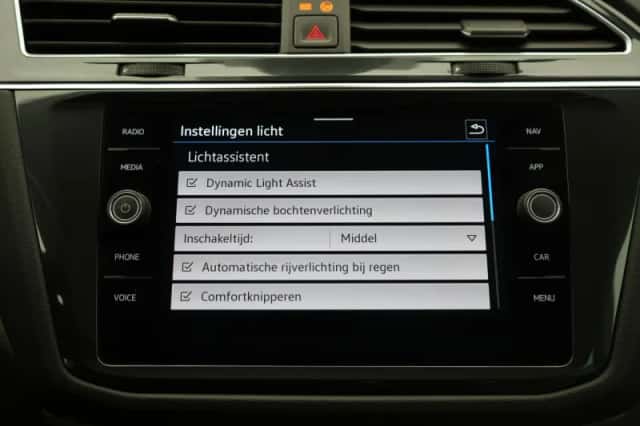 Volkswagen Tiguan (2022) thumbnail 17