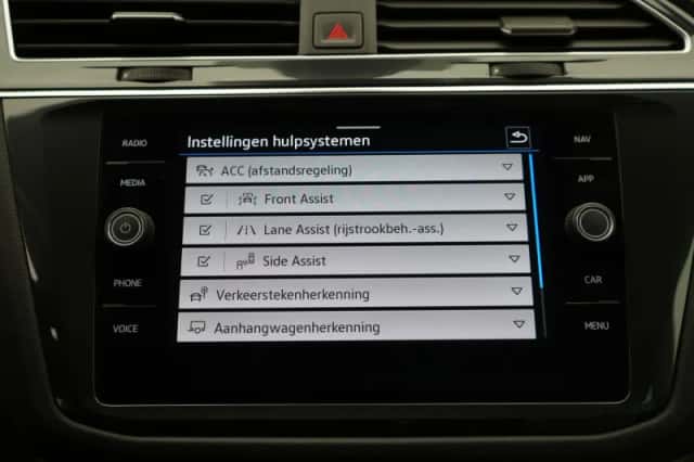 Volkswagen Tiguan (2022) thumbnail 21