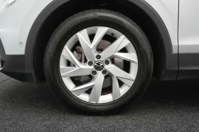 Volkswagen Tiguan (2022) thumbnail 52