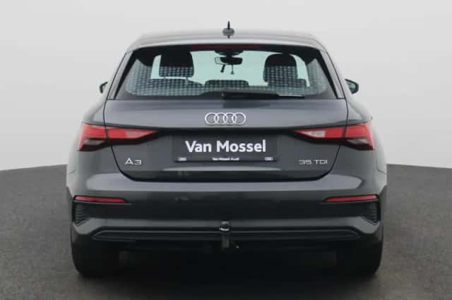 Audi A3 (2021) thumbnail 5