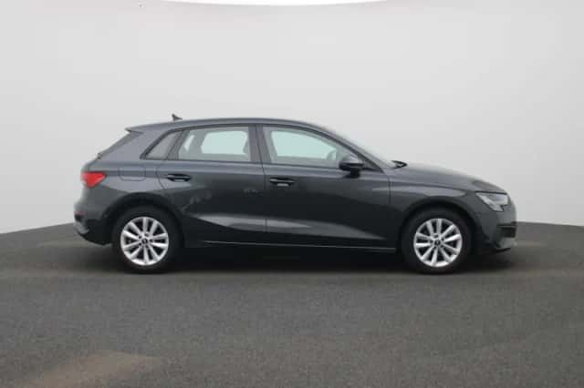 Audi A3 (2021) thumbnail 6