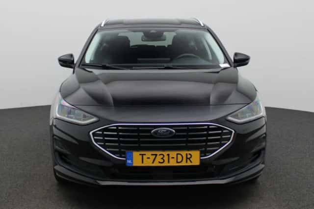 Ford Focus (2023) thumbnail 3